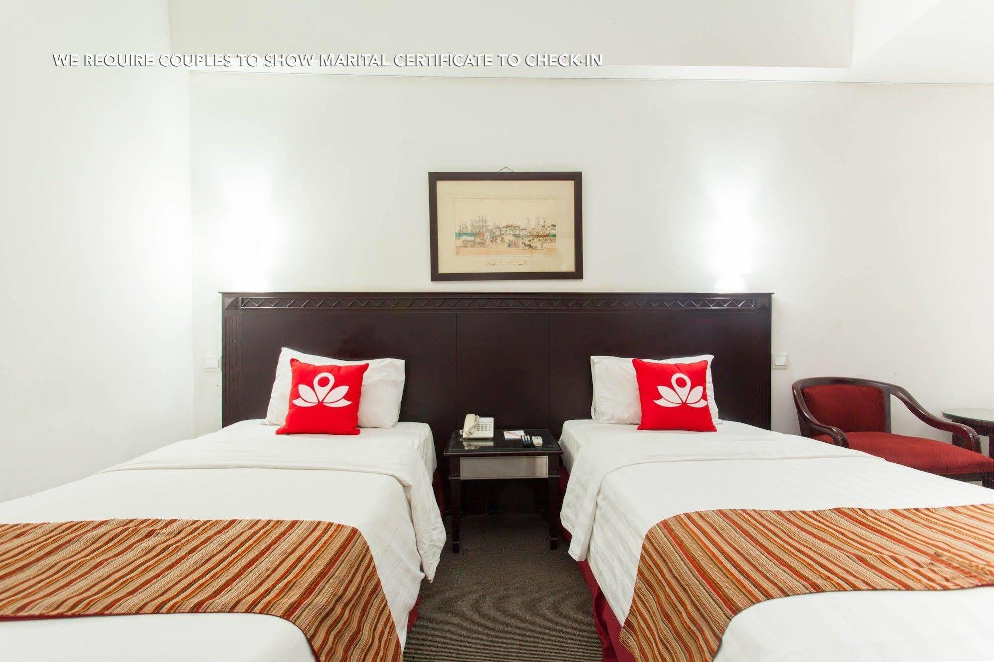 Zen Premium Menteng Syariah Yakarta Exterior foto
